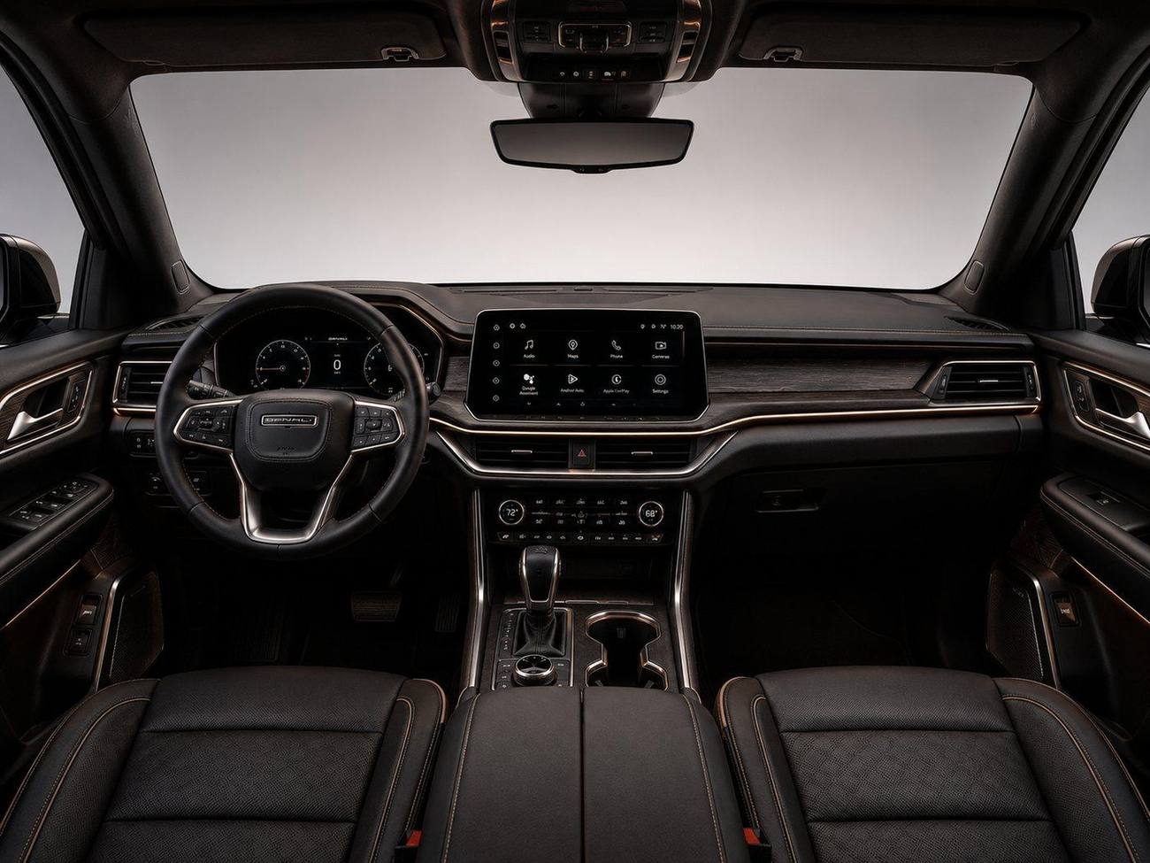 Front cabin Koast First-Class SUV — Front cabin